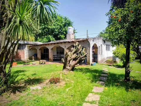 Venta Casa con parque en Florencio Varela