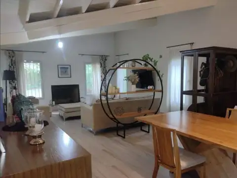 Casa 4 ambientes con 3 baños