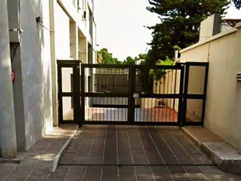 VENTA COCHERA EDIF. NATANIA CALLE BELTRAN G. CRUZ