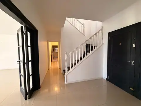 Casa en ALQUILER SIN MUEBLES en Ayres de Pilar