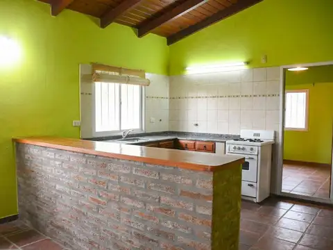 Casa en Venta en Álvarez, USD 70.000