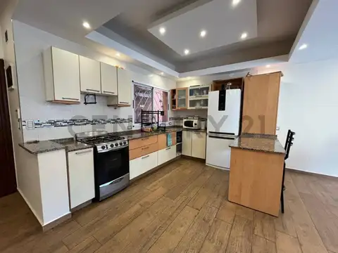 Casa en Venta en Sarandi, USD 230.000