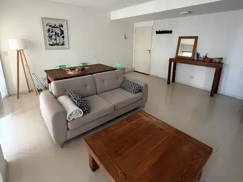 Departamento en Venta en Coghlan, USD 145.000