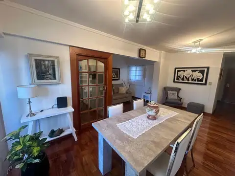 Av Pres Bartolome Mitre 632 , Piso 2