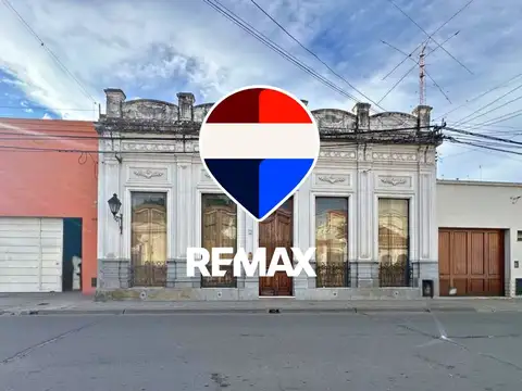 CASA EN VENTA MACROCENTRO 368 MT2