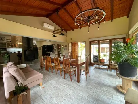 Ambrosetti Bis 247 , Piso 0