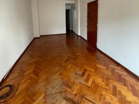 Departamento en Alquiler en Caballito Sur, $ 800.000