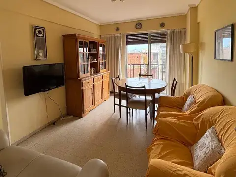 DEPARTAMENTO DOS AMBIENTES Y POSIBILIDAD DE COCHERA
