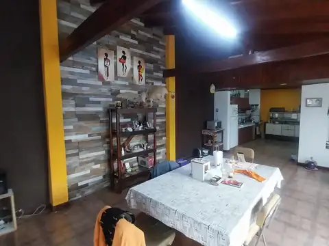 Venta | Casa | 3 Dormitorios | Cochera | Apta crédito | Granadero Baigorria | Bo. Santa Rita