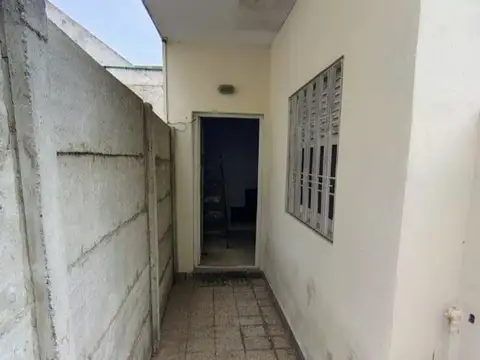 Depto Tipo Casa en Alquiler de 1 dormitorio
