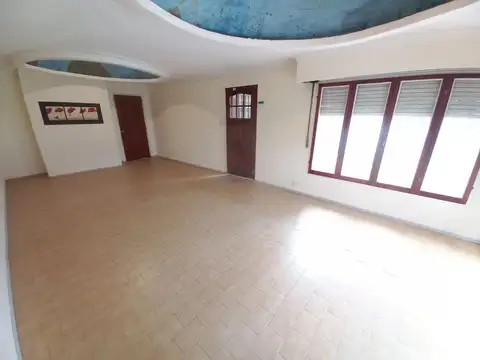 Casa en Alquiler en Rafael Calzada, $ 850.000