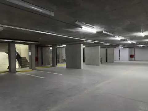 Oficina en Venta con 2 cocheras