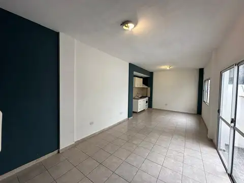 DEPTO 2 AMBM C/ PATIO Y BALCON