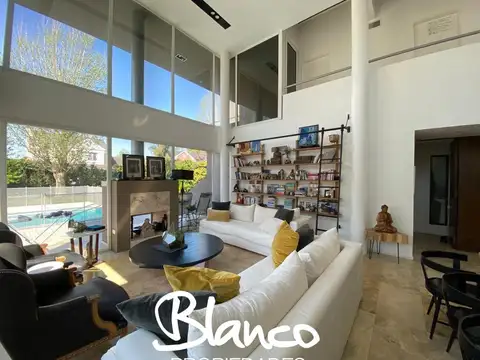 Casa en Alquiler al Norte