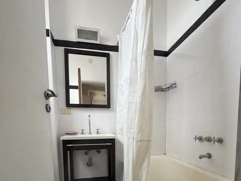 Marcelo Torcuato De Alvear 1600, Piso 7