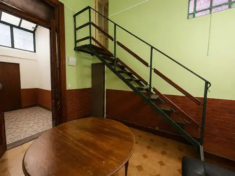 Depto Tipo Casa en Venta 80 años