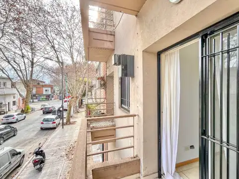 Venta PH 3 amb. al Frente Devoto Patio Balcon
