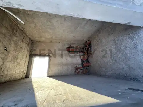 Casa 6 ambientes con 3 baños