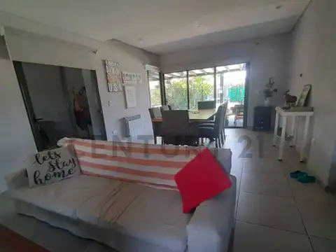 Mitre 1300
