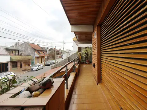 Depto Tipo Casa en Venta en Ramos Mejia, USD 130.000