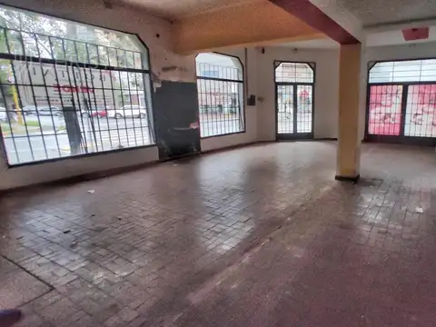 Local en Venta 35 años
