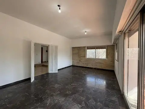 Oficina en Alquiler en Belen de Escobar, $ 1.700.000
