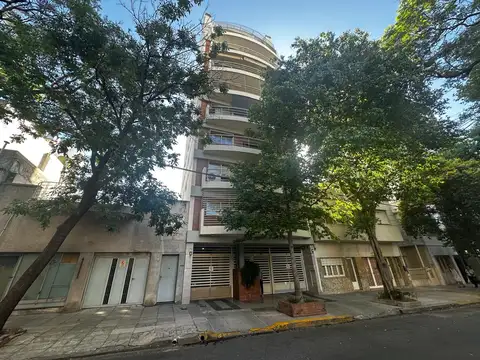 Caracas 4600, Piso 8