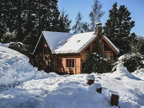 Av Campanario al 200
