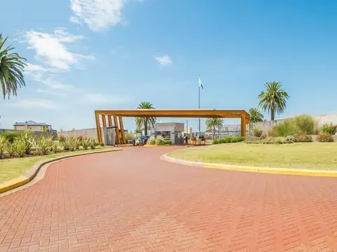 Terreno en Venta en Funes, USD 199.000
