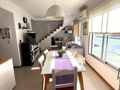 Venta Departamento tipo casa en Villa del Parque 2 Coch, Terraza quincho.