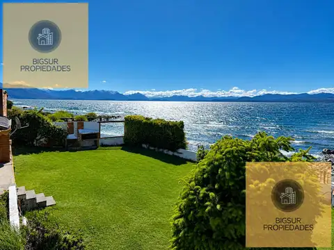 Casa con costa de lago