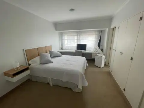 Departamento 4 ambientes con 5 baños