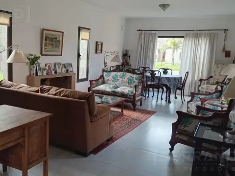 VLH. Alquiler casa 4 ambientes en San Marco, Villanueva