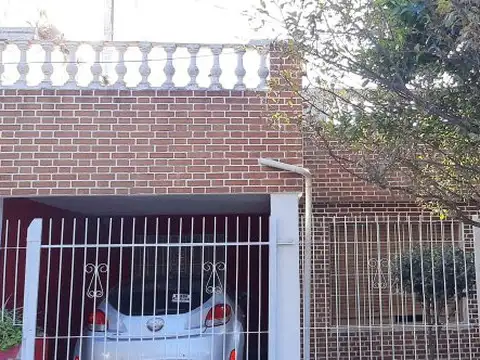 VENTA CASA 3 AMB. MUY BUEN ESTADO EN PALOMAR