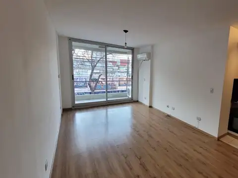 Monoambiente con Renta y 2 Cocheras y Baulera