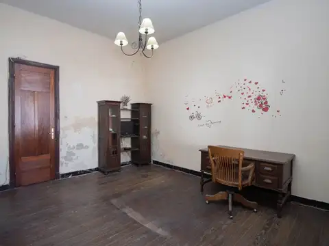 Casa 5 ambientes con 1 baño