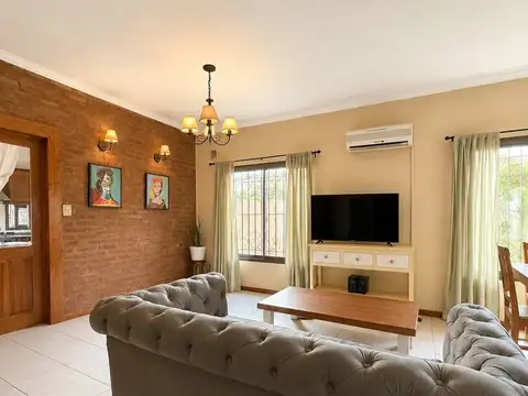 Troncos del Talar - Calle Escobar 100