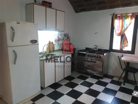 Casa en Venta con 3 cocheras