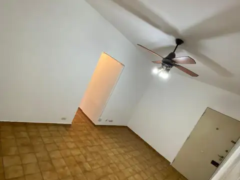 Departamento en Alquiler en Flores, $ 430.000