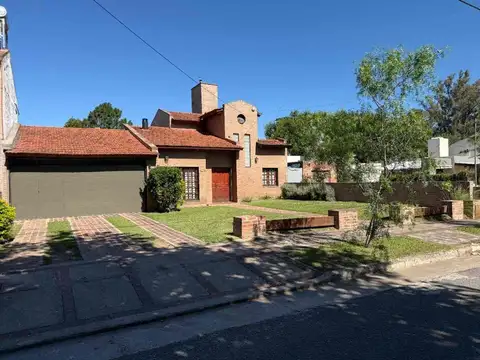 VENTA CASA VILLA BELGRANO 4 DORM PATIO PILETA