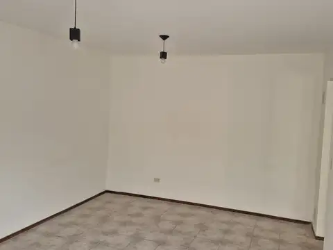 Depto Tipo Casa en Alquiler de 2 ambientes