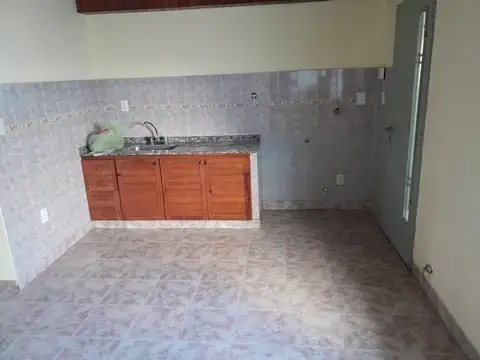 Depto Tipo Casa en Alquiler de 3 ambientes