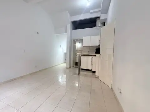 Depto Tipo Casa en Alquiler de 1 dormitorio