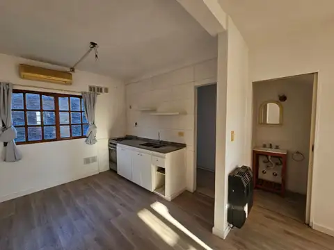 Depto Tipo Casa 3 ambientes con 2 baños