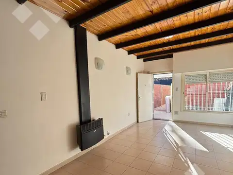 Depto Tipo Casa en Venta de 1 dormitorio
