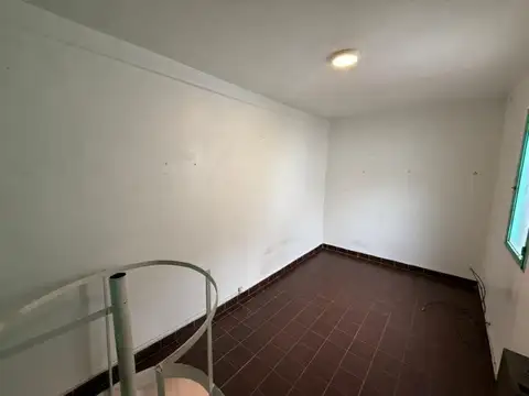 Depto Tipo Casa en Alquiler 86 años