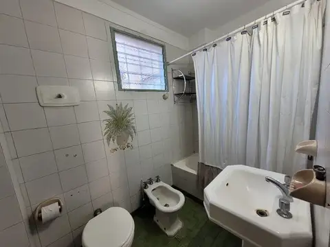 Depto.tipo casa de 3 ambientes en Venta en Caballito