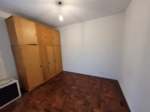 Depto Tipo Casa en Venta 70 años