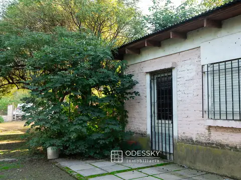 Casa 5 ambientes con 2 baños