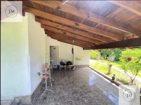 Casa  Casa Quinta en Villa Udaondo ubicación ideal